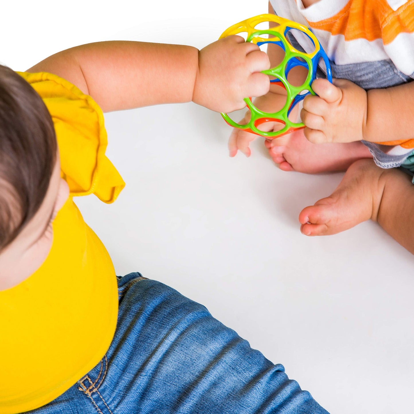 Oball Balle Souple Bébé — Facile à Saisir, Sans BPA | Dès la Naissance